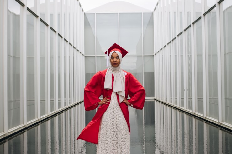 graduation pictures model